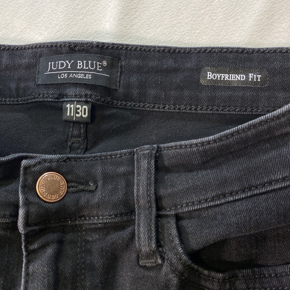 Judy Blue Jeans 11/30 Boyfriend Fit Black Distressed High Waist Skinny Leopard